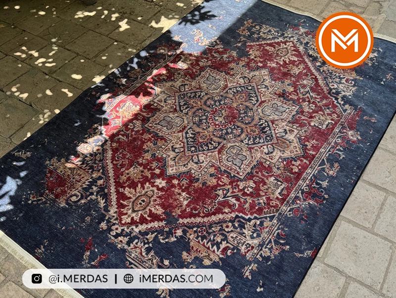 فرش سرمه ای رو با چه مبلمانی ست کنیم؟