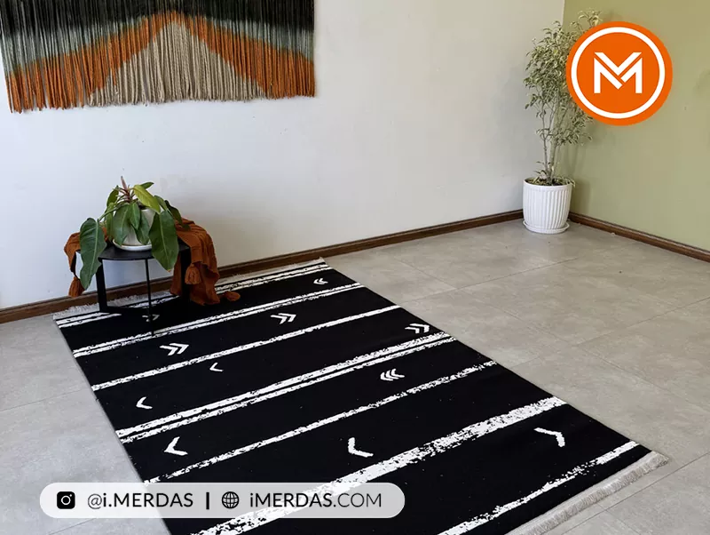 جمع کردن مو از روی فرش و موکت با این ترفند های استثنایی و ساده