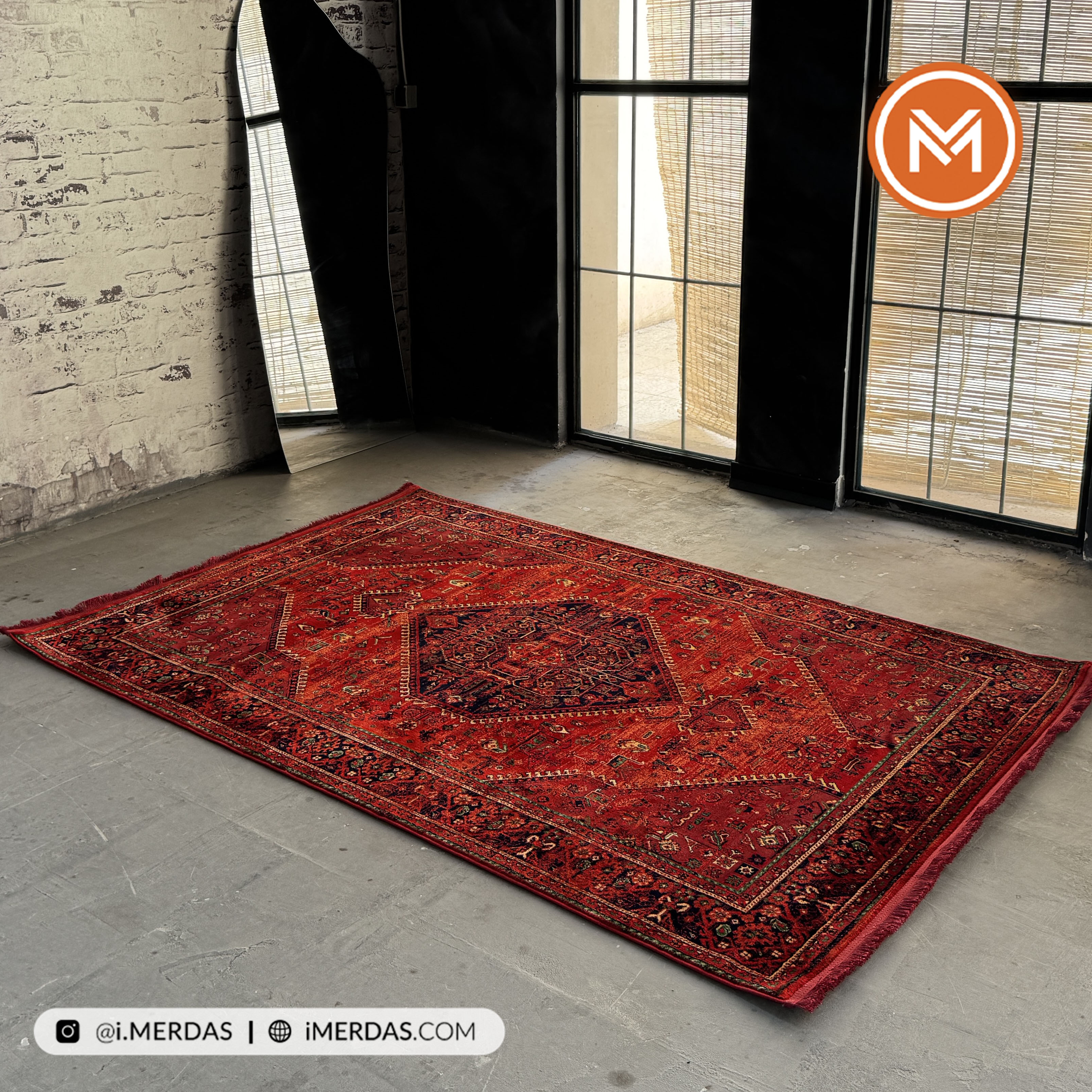 فرش گبه هرمس کد 6046 زمینه لاکی