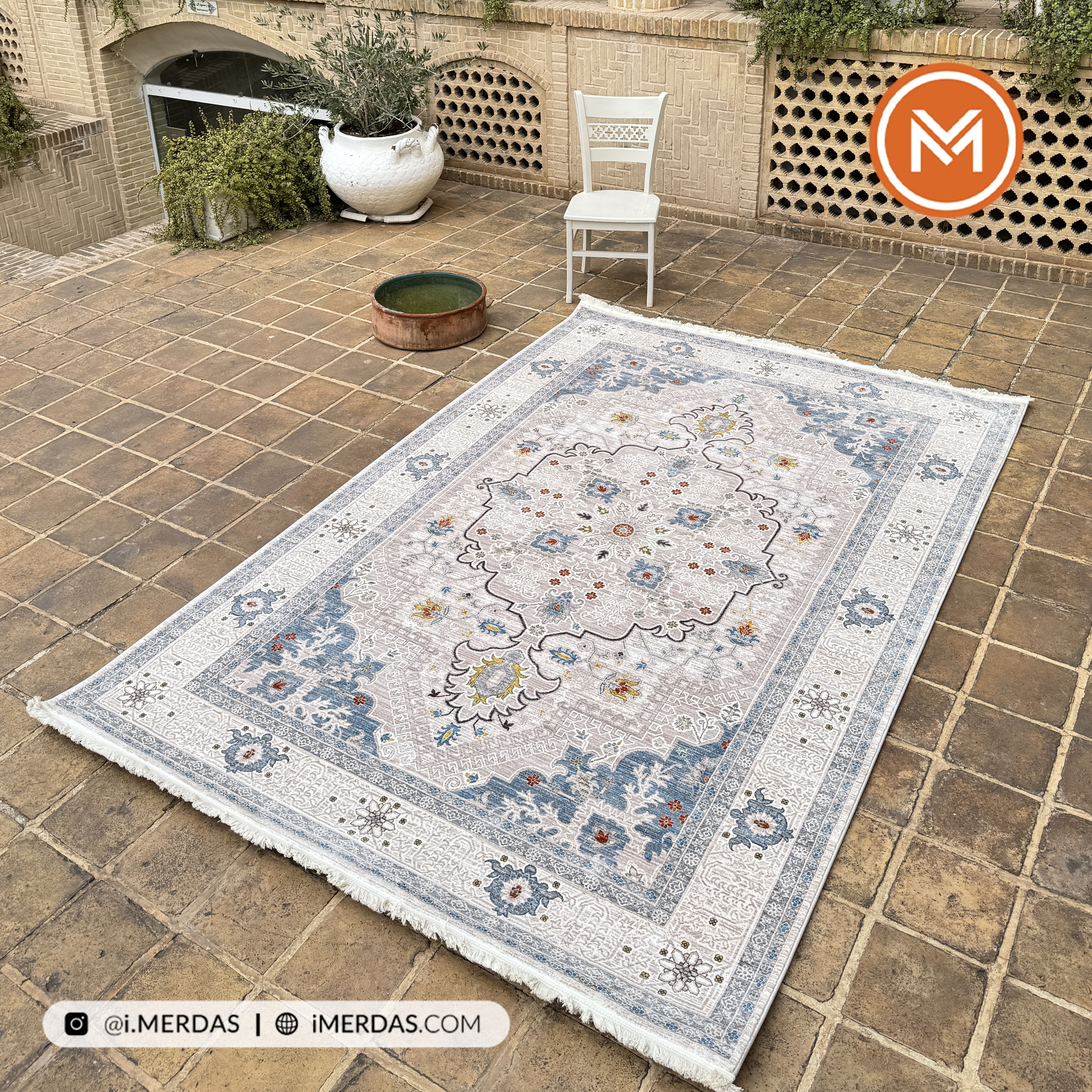 فرش وینتیج کد 76006 زمینه کرم گردویی