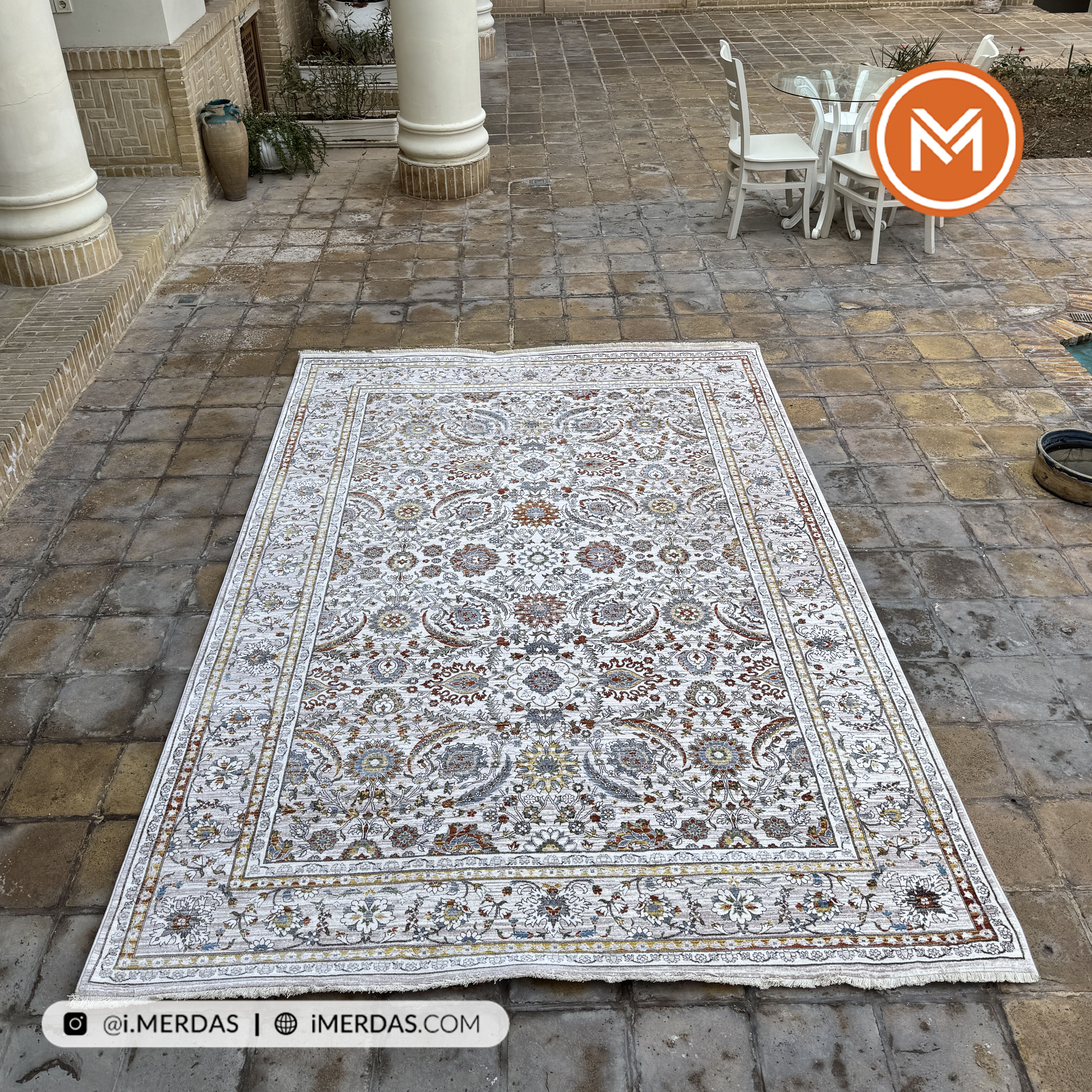فرش وینتیج کد 76008 زمینه کرم بژ