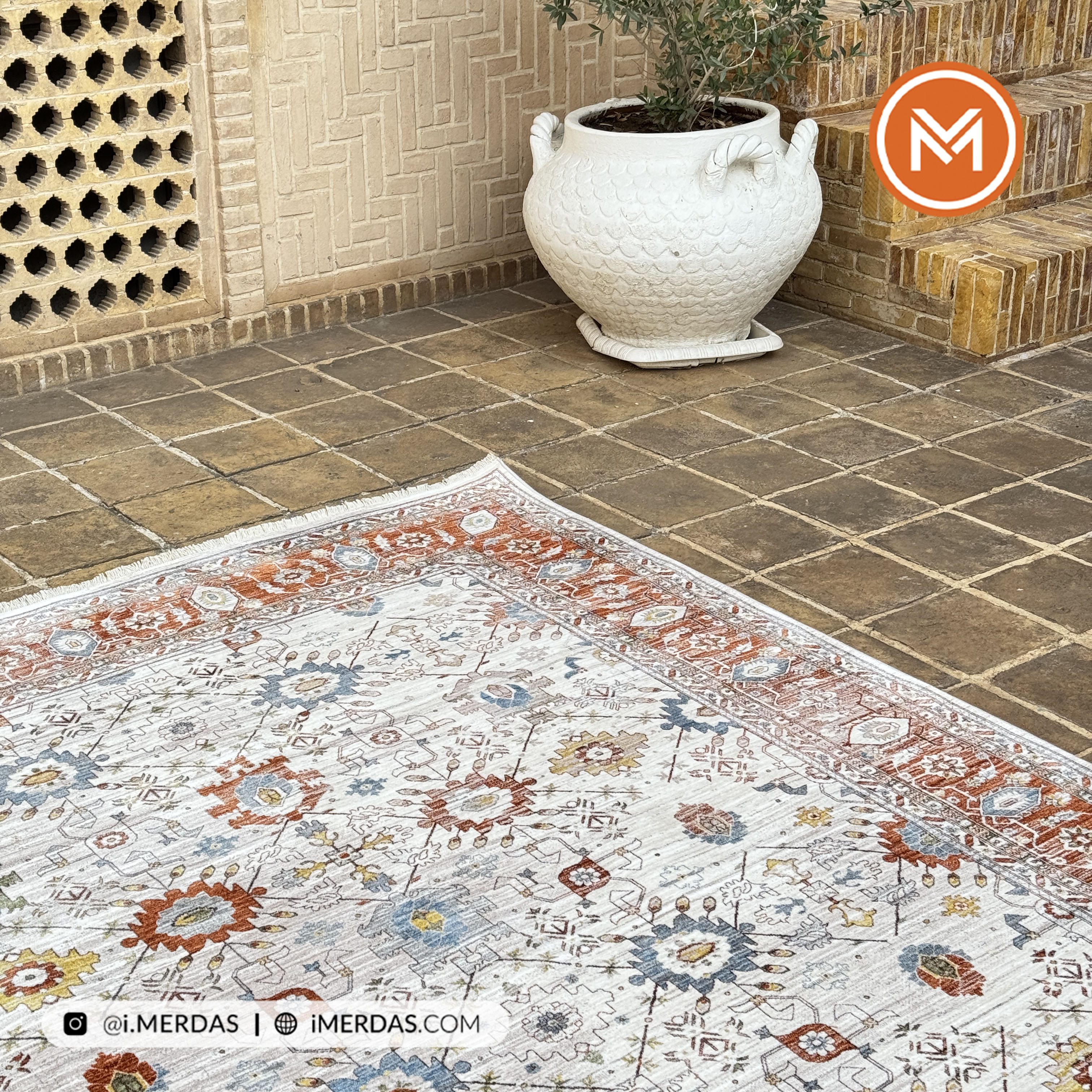 فرش وینتیج کد 76002 زمینه کرم مسی