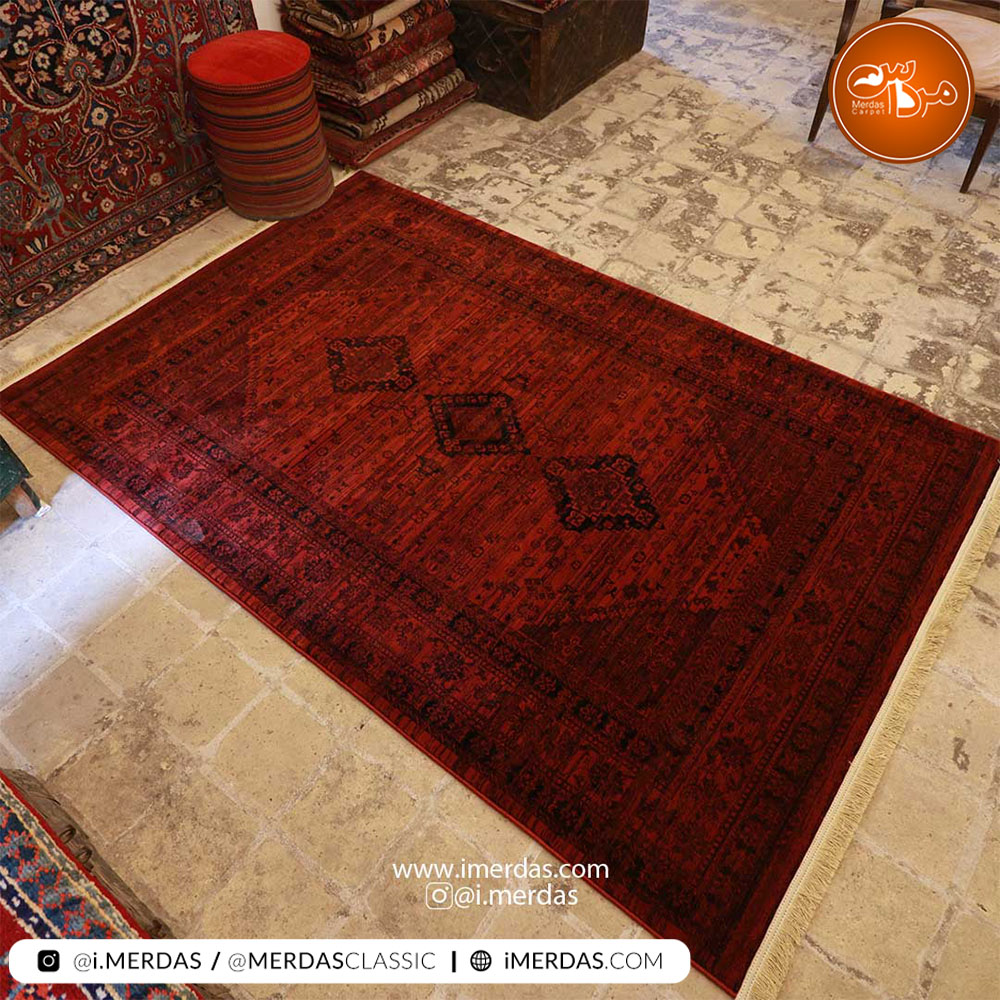 فرش گبه کد 4748 زمینه لاکی وینتیج