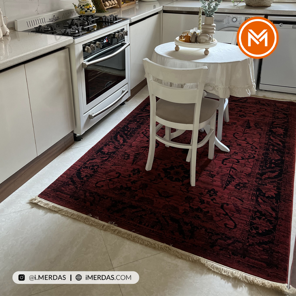 فرش گبه کد 6100 زمینه لاکی وینتیج