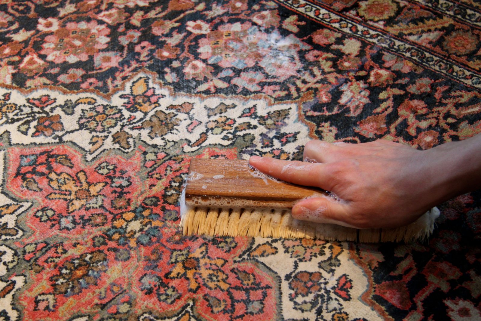 نحوه تمیز نگه داشتن فرش